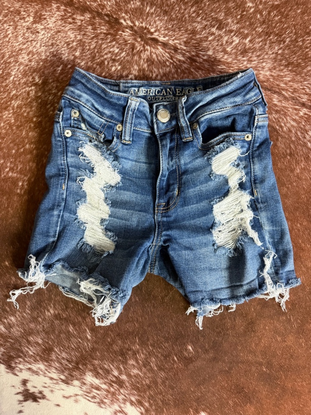 AE-hi rise shorts size 00